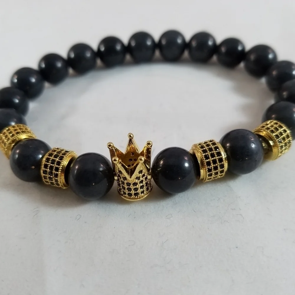 Hand Crafted Natural Stone Crown Stretch Bracelet 7.5” Gemstone Gray Charm